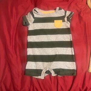 Baby Cherokee one piece onesie (0-3 months)